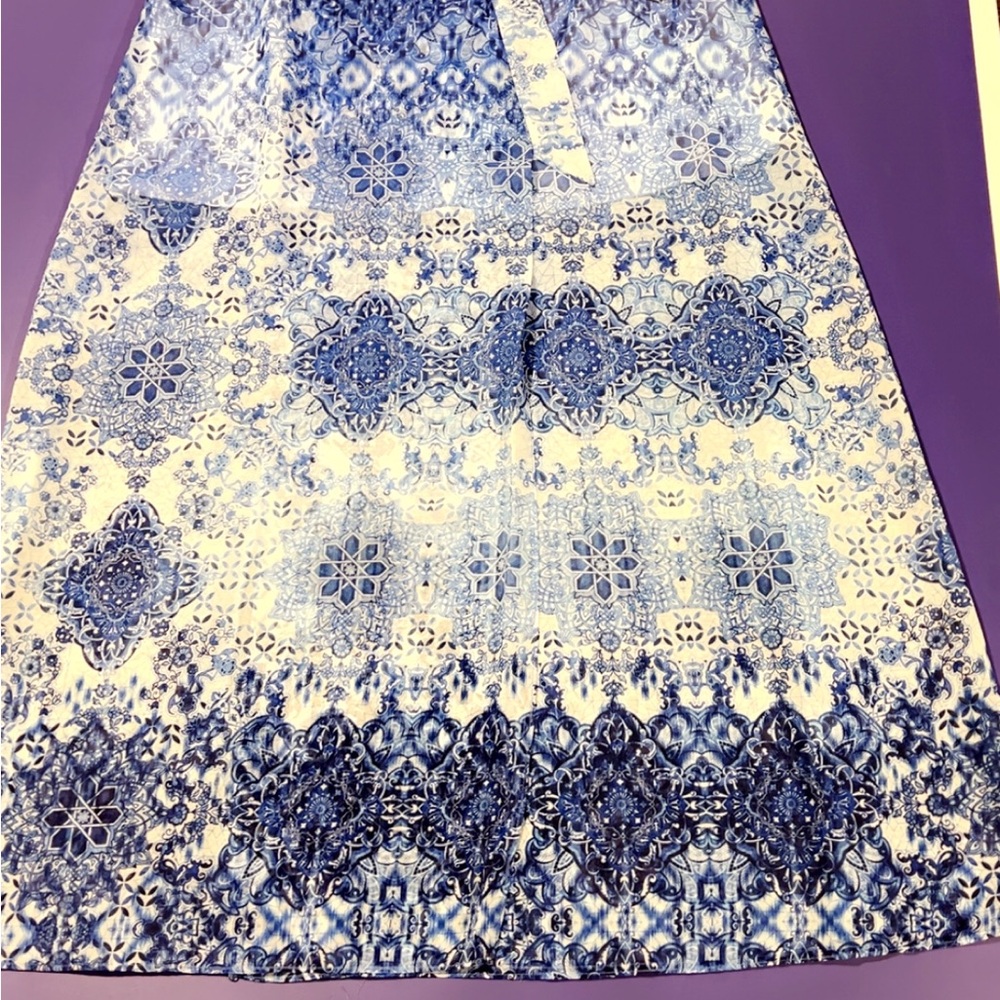Forever New Blue and White Patterned Skirt